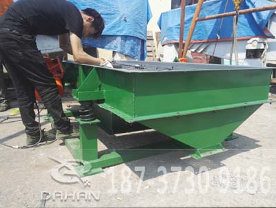 水泥長方形振動篩 水泥長方形振動篩